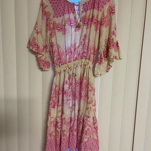 Dress - Picture 2 of 4